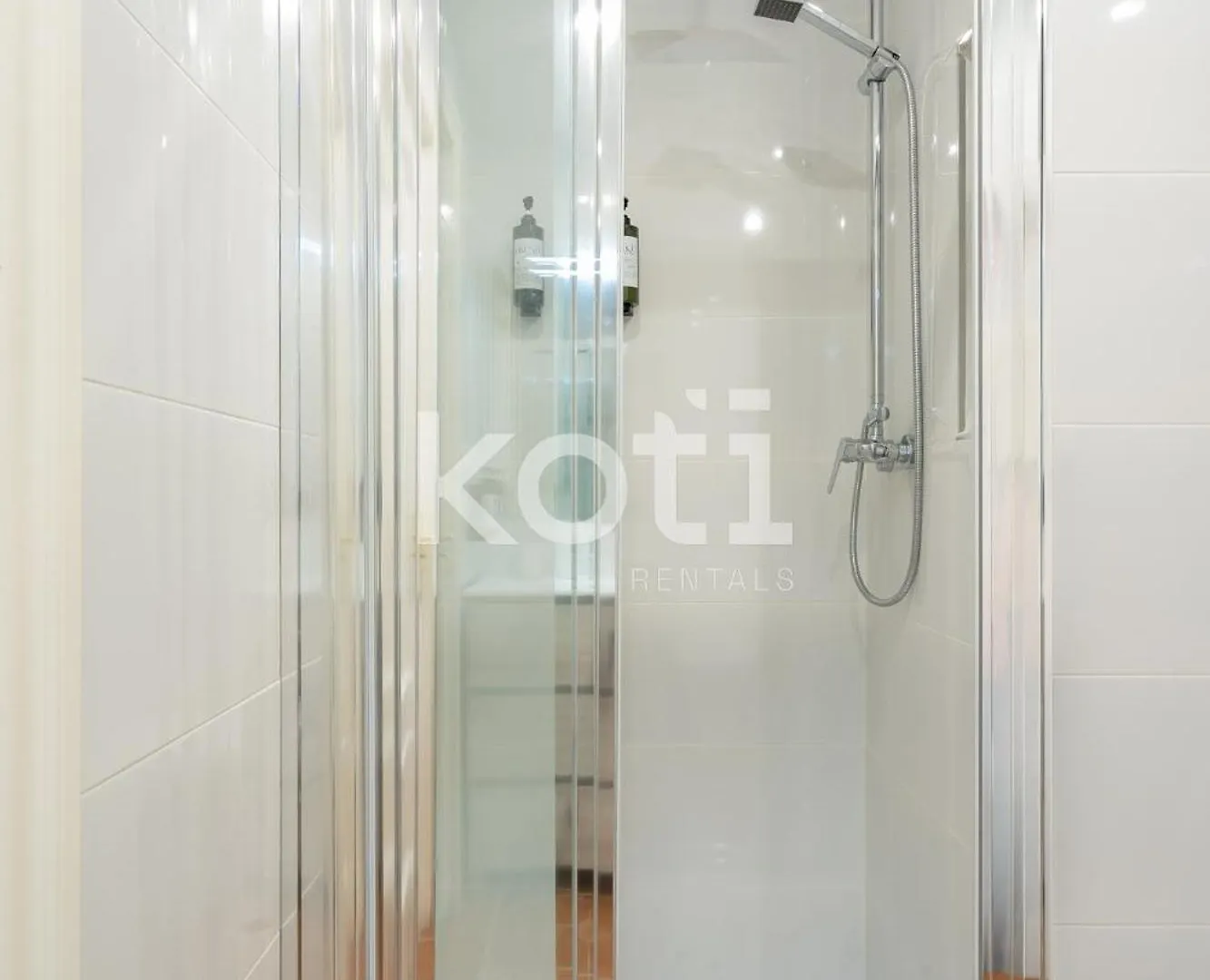 Koti Rentals - Stella Views 푸엔히롤라 아파트